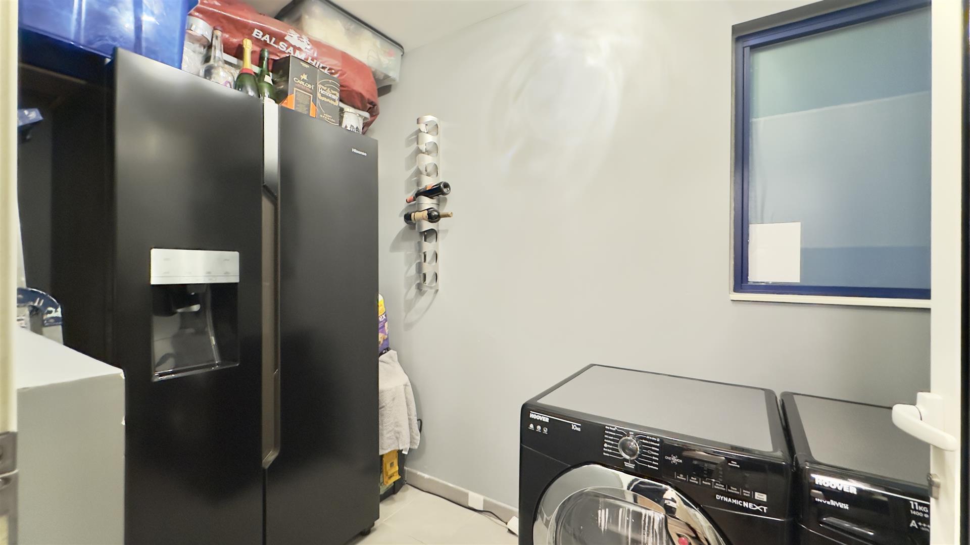 Image of Apartment - 2 Bedrooms - 2 Bathrooms for Sale in Mons Calpe Mews-Gibraltar, Image 11